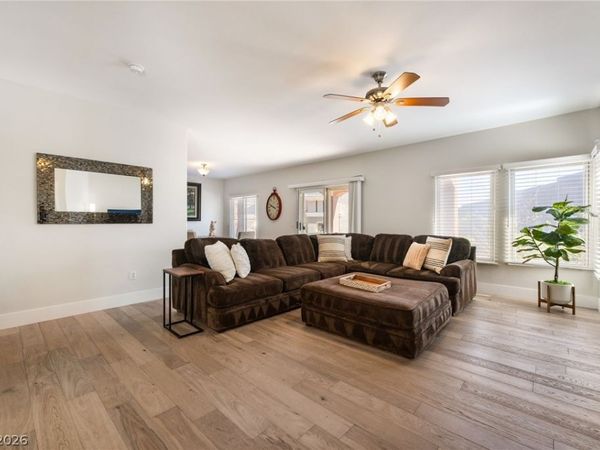 10809 Garden Mist Drive, Unit 1050, Las Vegas, NV 89135