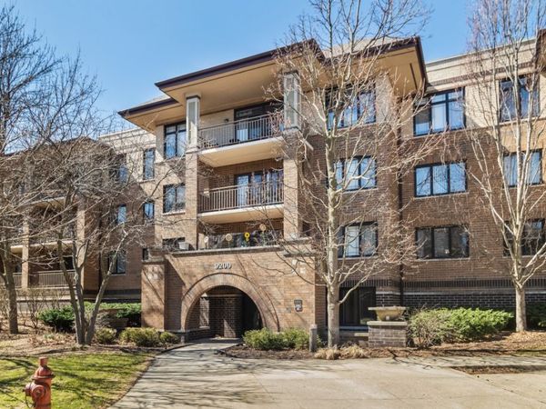 9200 E Prairie Road , Unit 209, Evanston, IL 60203