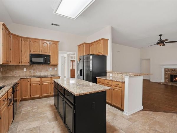 6613 Barclay Lane, Garland, TX 75044