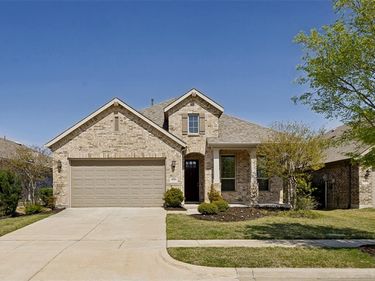 1921 Campground Way , Aubrey, TX 76227