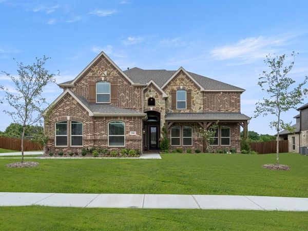 1001 E Hidden Lakes Drive, DeSoto, TX 75115
