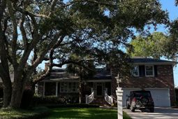 1845 Capri Drive photo 4