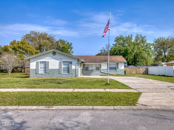 1217 Thomasina Drive, Port Orange, FL 32129