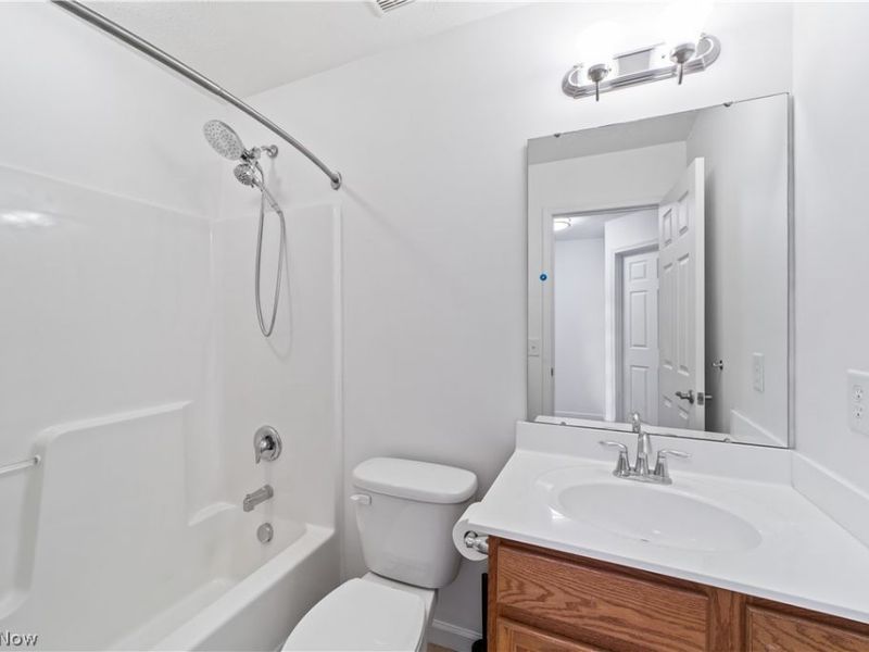 6120 Greenview Trail, North Ridgeville, OH 44039 Photo 24