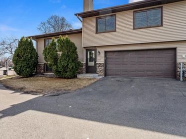 5327 84th Court N, Brooklyn Park, MN 55443