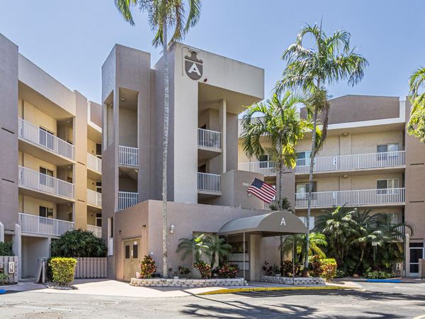 7552 Trent Drive, Unit 301, Tamarac, FL 33321