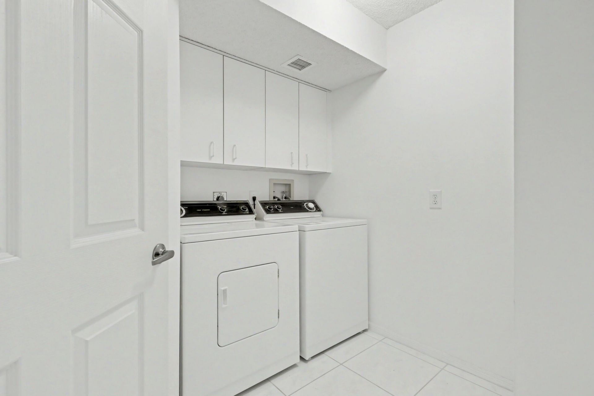 7552 Trent Drive, Unit 301, Tamarac, FL 33321 Photo