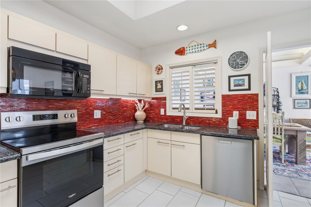 8365 Baytree Drive, Unit 8365, Vero Beach, FL 32963 Photo