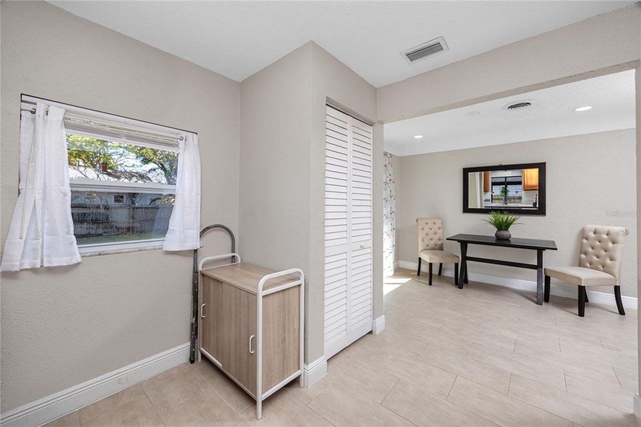 3626 Queen Street N, Saint Petersburg, FL 33713 Photo