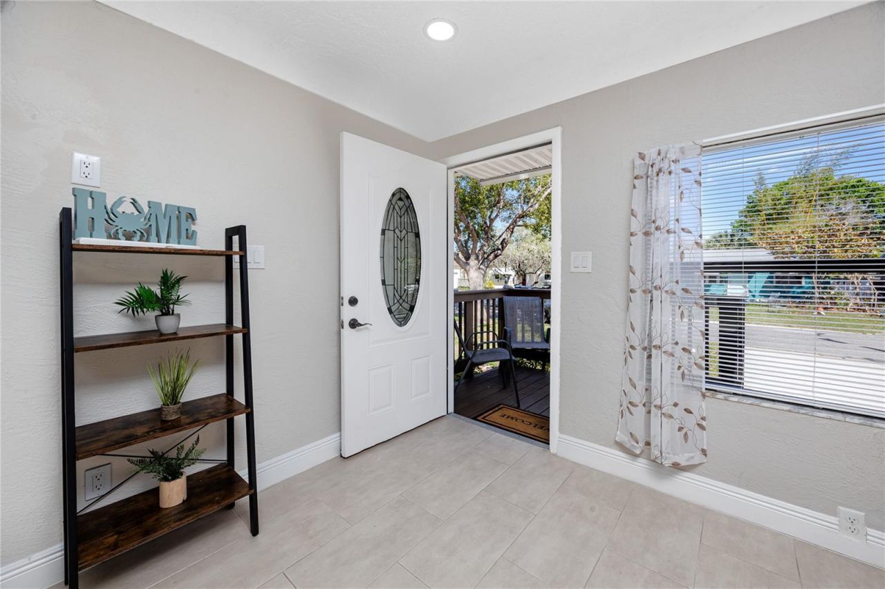 3626 Queen Street N, Saint Petersburg, FL 33713 Photo