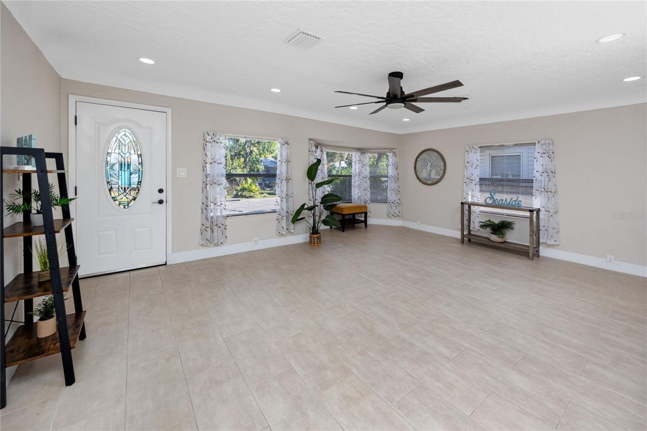 3626 Queen Street N, Saint Petersburg, FL 33713 Photo