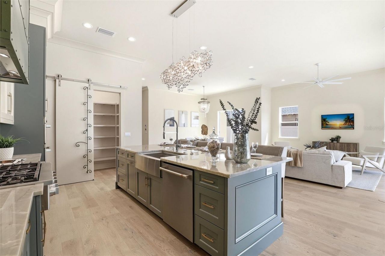 330 W Princeton Street, Orlando, FL 32804 Photo