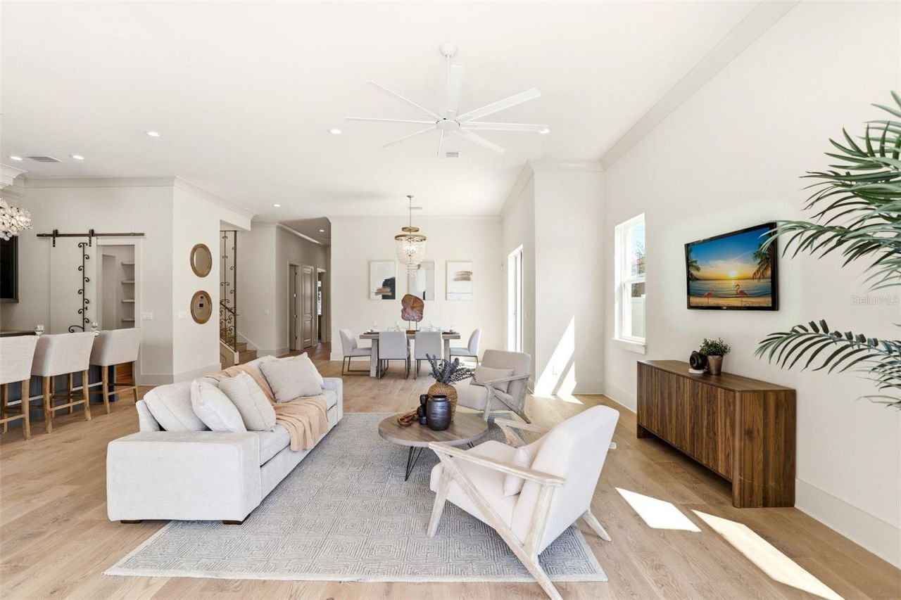 330 W Princeton Street, Orlando, FL 32804 Photo