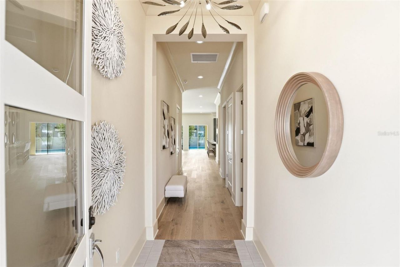 330 W Princeton Street, Orlando, FL 32804 Photo