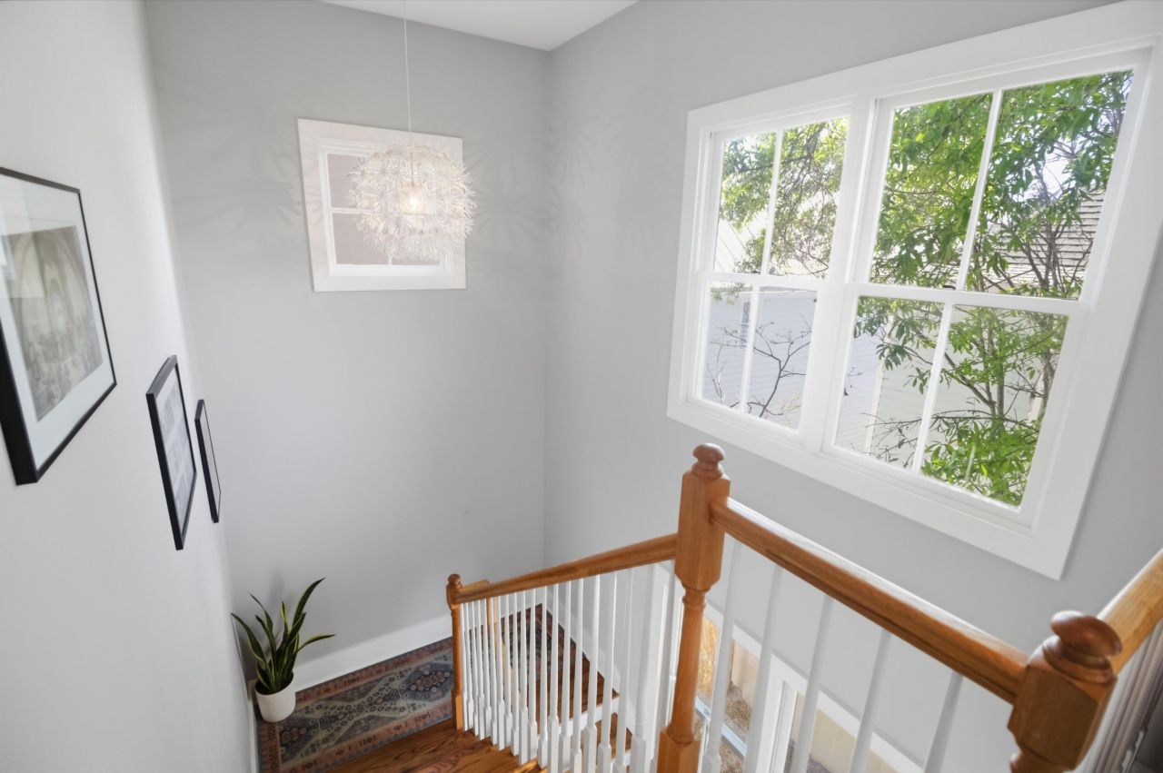 13 Corinne Street Photo 12