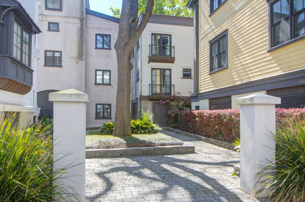 13 Corinne Street Photo 19