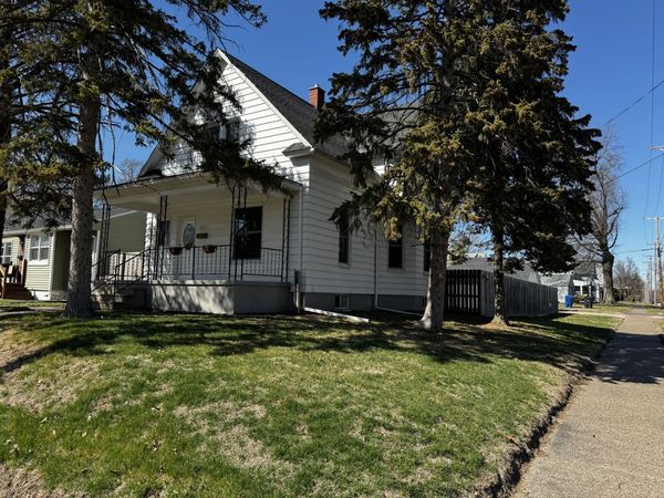 1431 29th Avenue , Moline, IL 61265