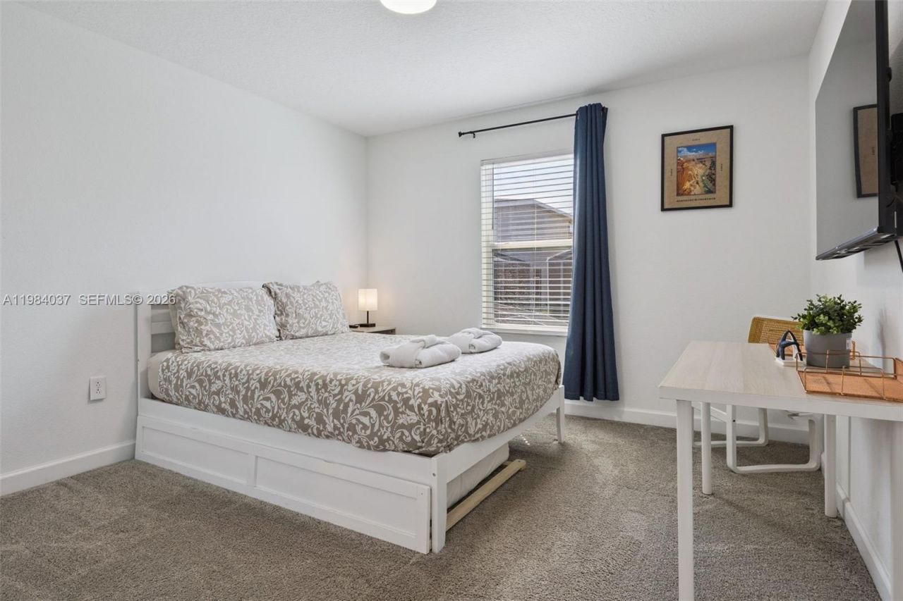 992 Leasder St, Davenport, FL 33896 Photo