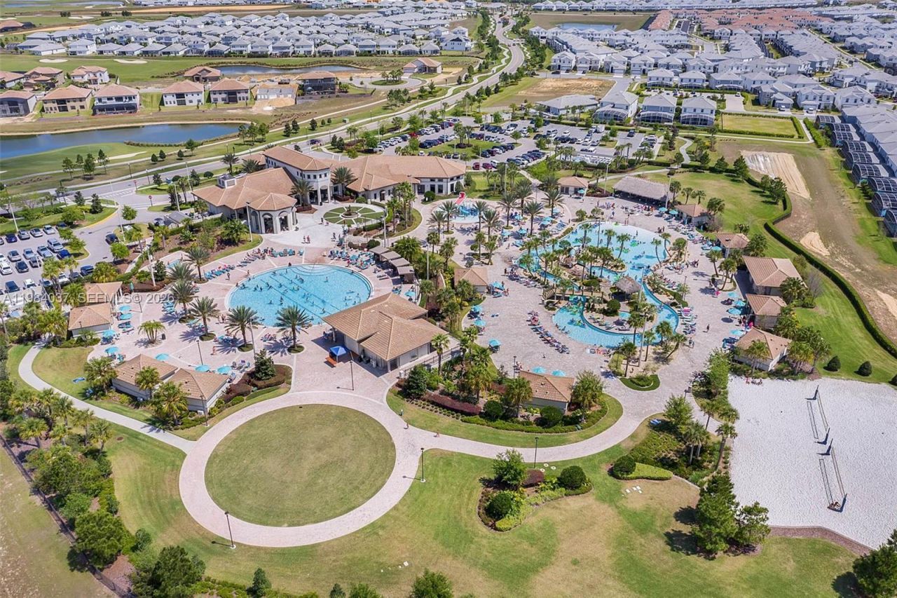 992 Leasder St, Davenport, FL 33896 Photo