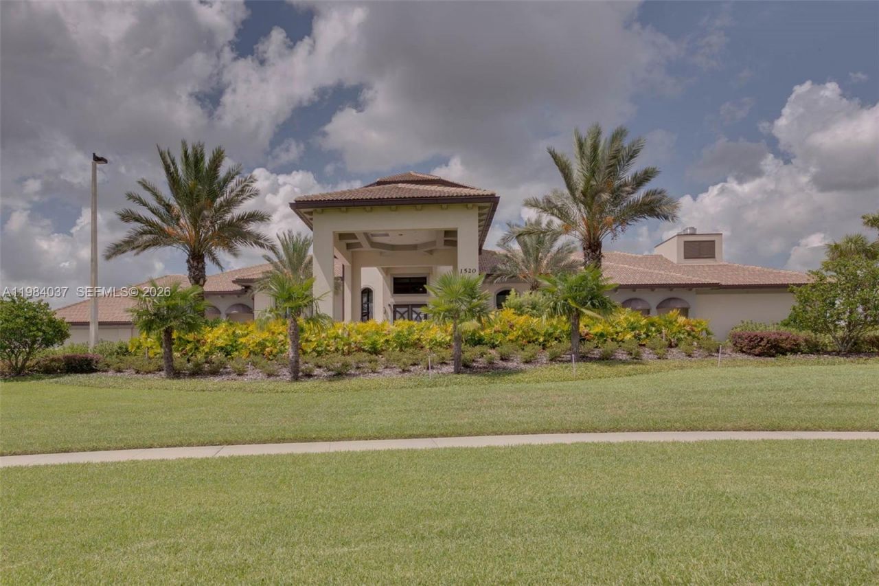 992 Leasder St, Davenport, FL 33896 Photo