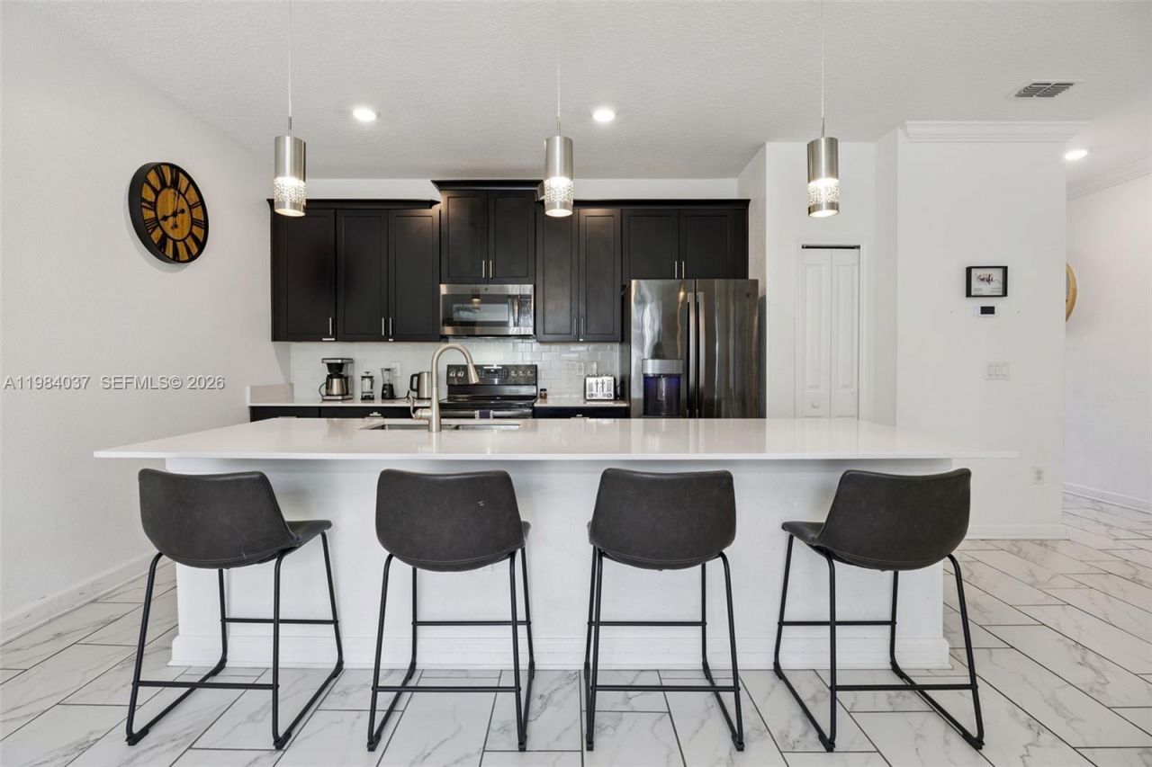 992 Leasder St, Davenport, FL 33896 Photo