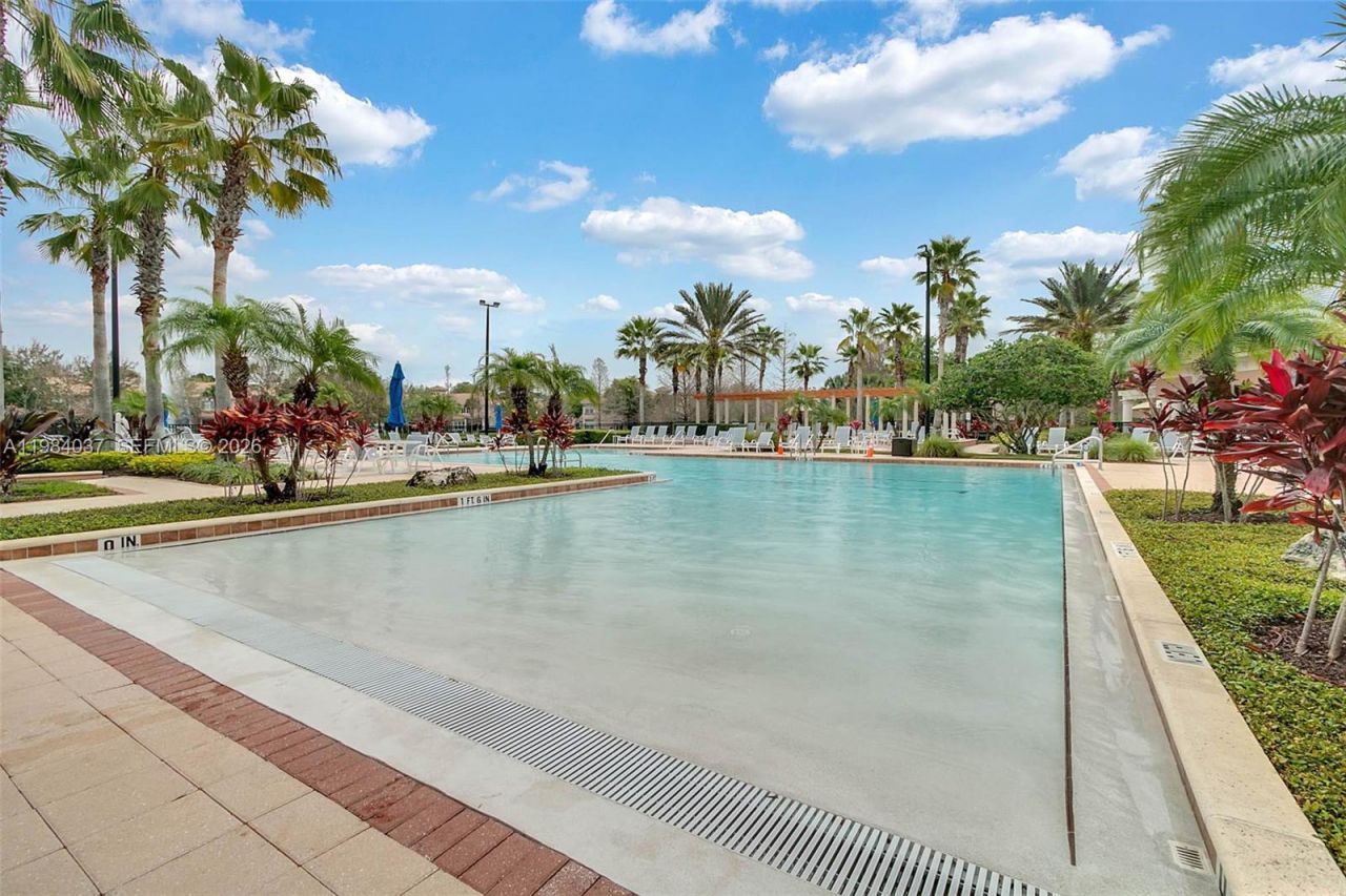 992 Leasder St, Davenport, FL 33896 Photo