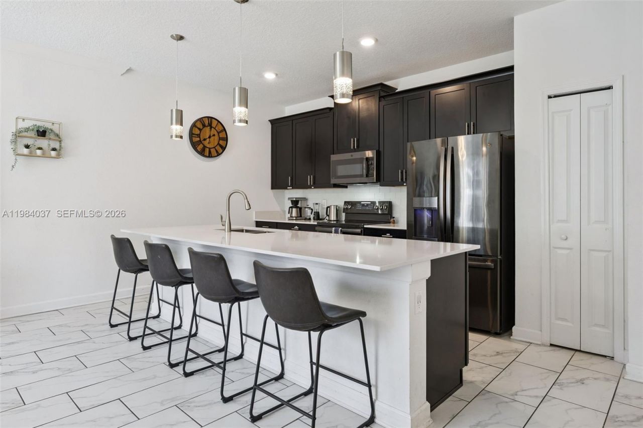 992 Leasder St, Davenport, FL 33896 Photo