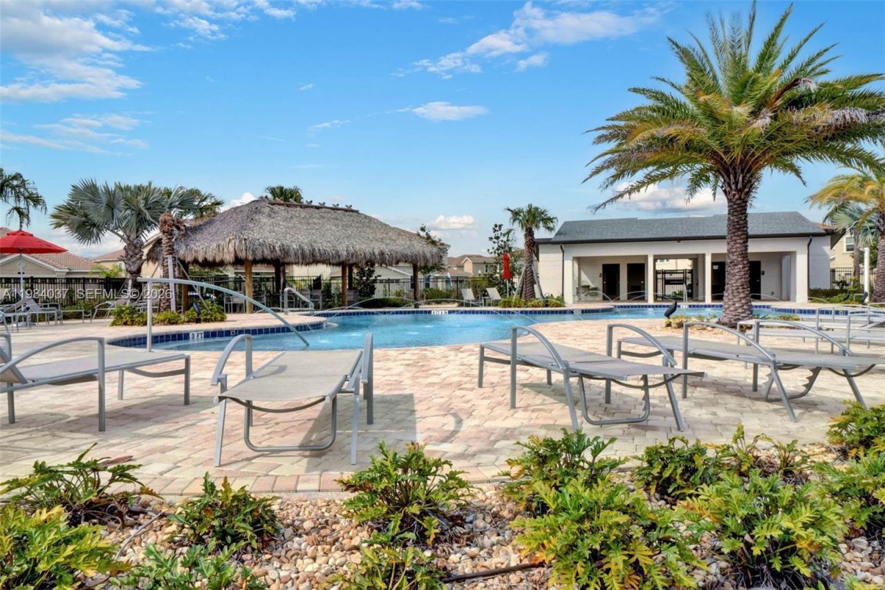 992 Leasder St, Davenport, FL 33896 Photo