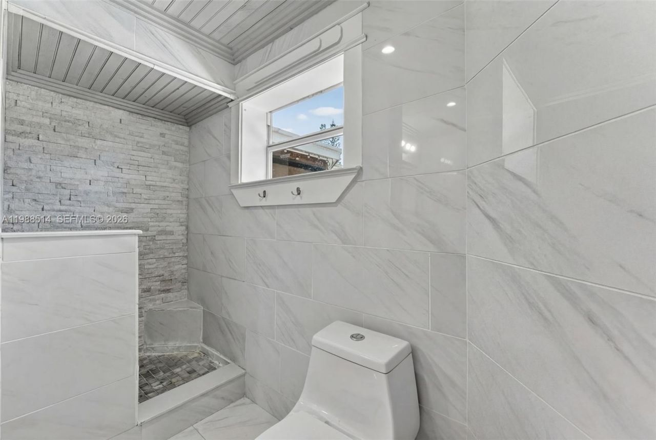 6621 NW 21st St , Sunrise, FL 33313 Photo