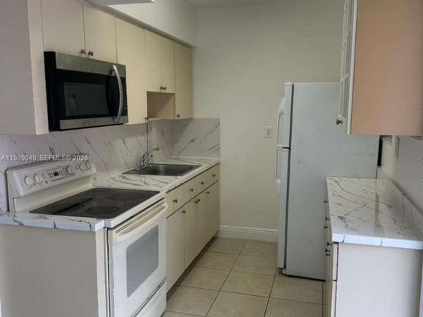 375 E 4th St, Unit 4, Hialeah, FL 33010