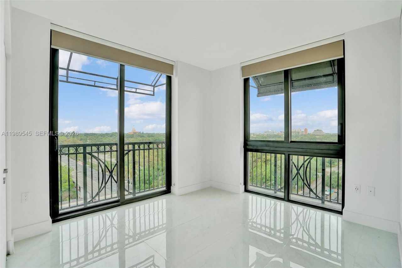 301 Altara Ave, Unit 835, Coral Gables, FL 33146 Photo