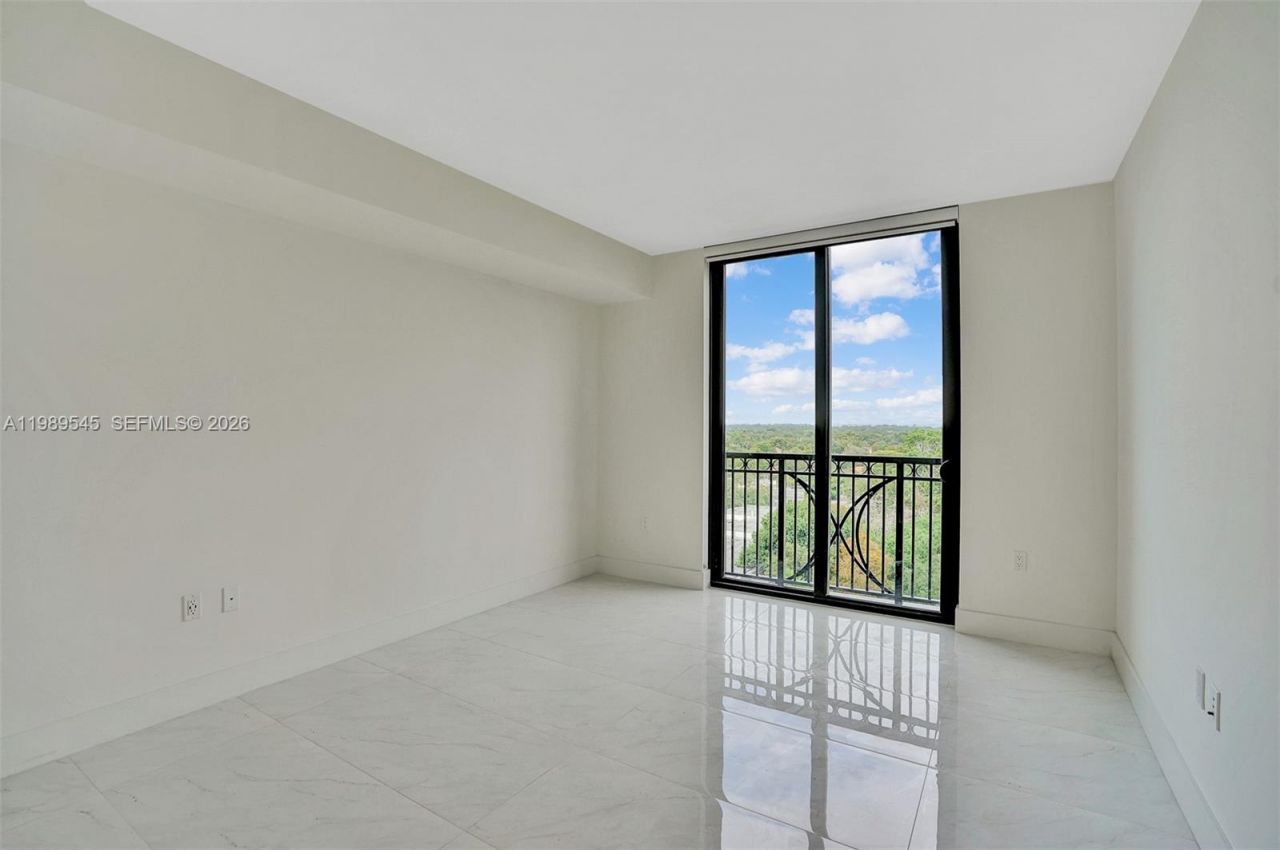 301 Altara Ave, Unit 835, Coral Gables, FL 33146 Photo