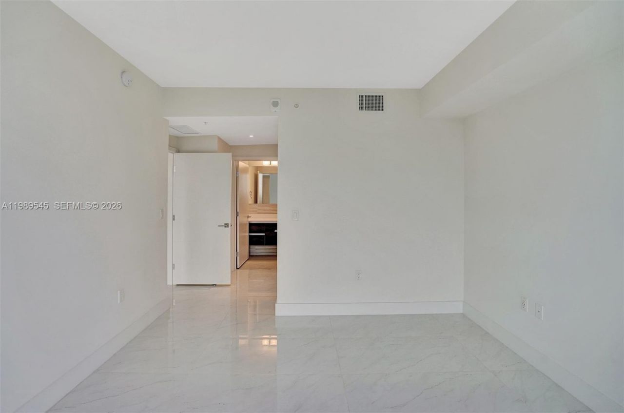 301 Altara Ave, Unit 835, Coral Gables, FL 33146 Photo