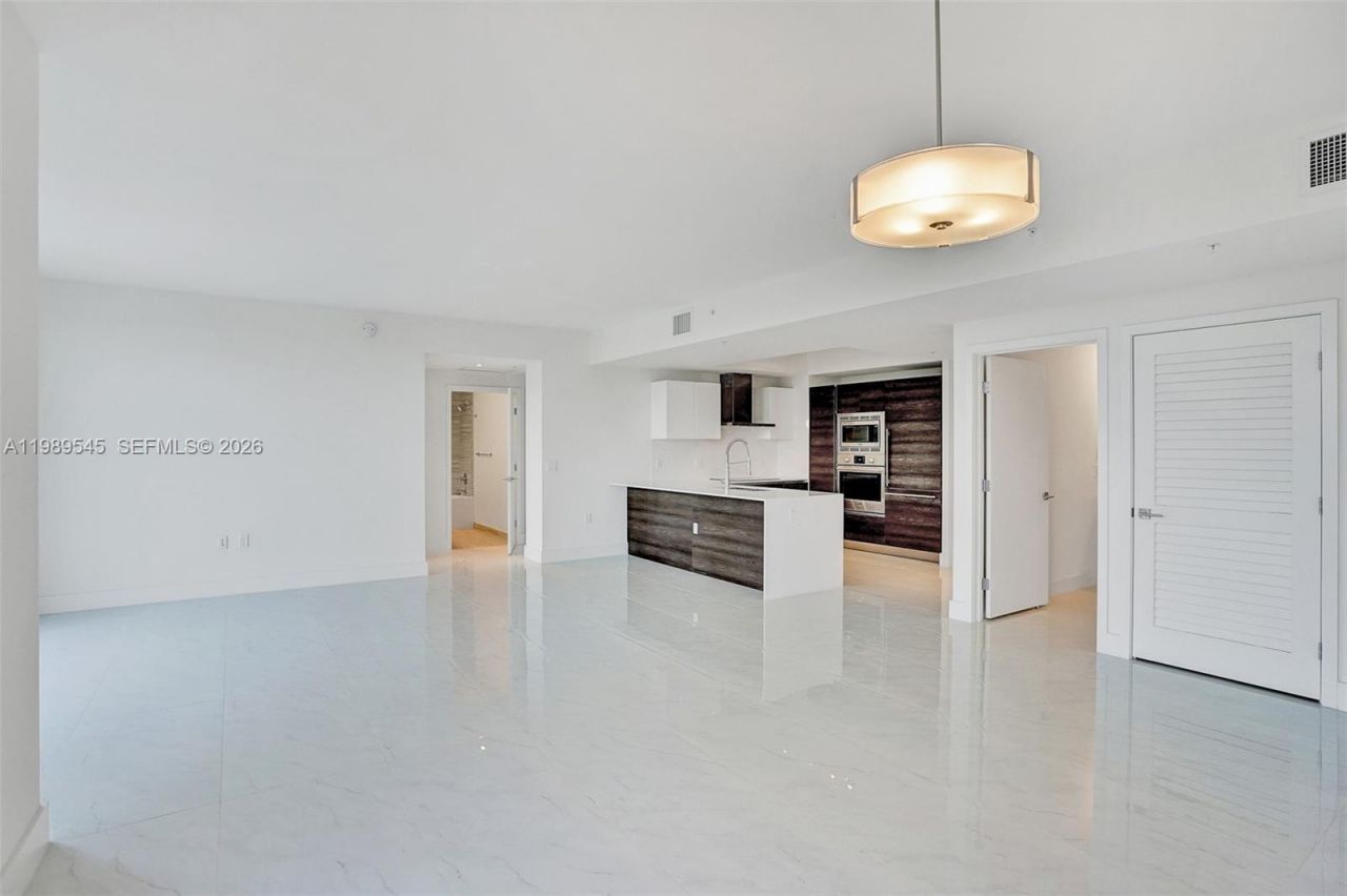 301 Altara Ave, Unit 835, Coral Gables, FL 33146 Photo