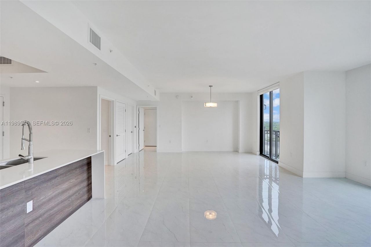 301 Altara Ave, Unit 835, Coral Gables, FL 33146 Photo