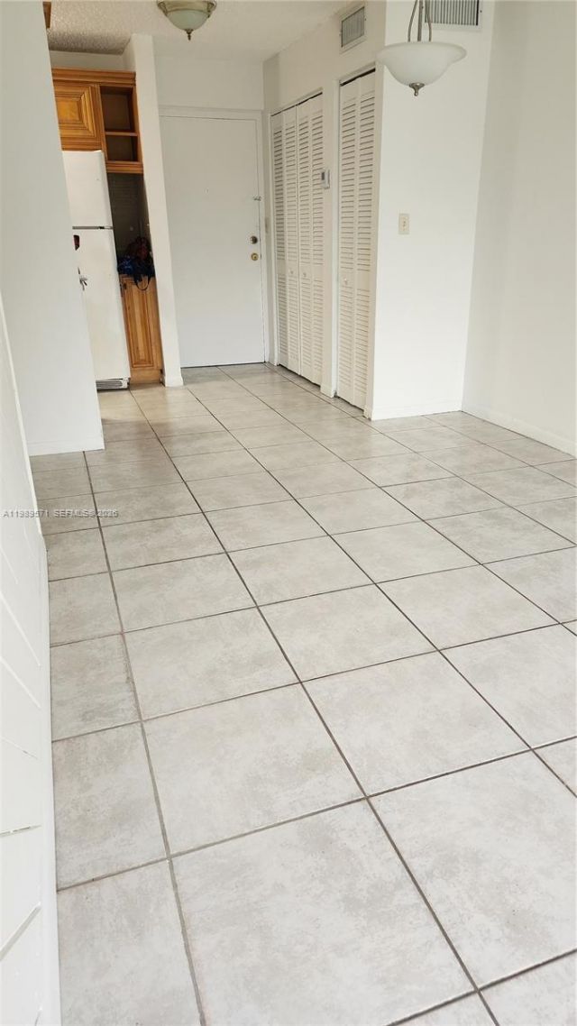 9405 W Flagler St , Unit D204, Miami, FL 33174 Photo