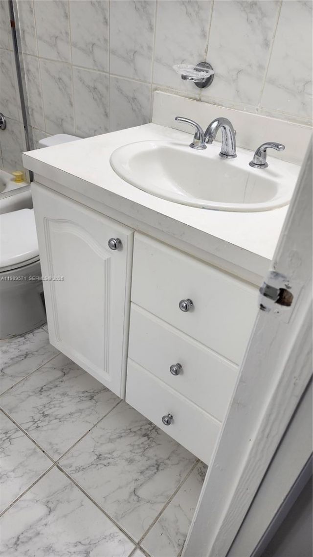 9405 W Flagler St , Unit D204, Miami, FL 33174 Photo