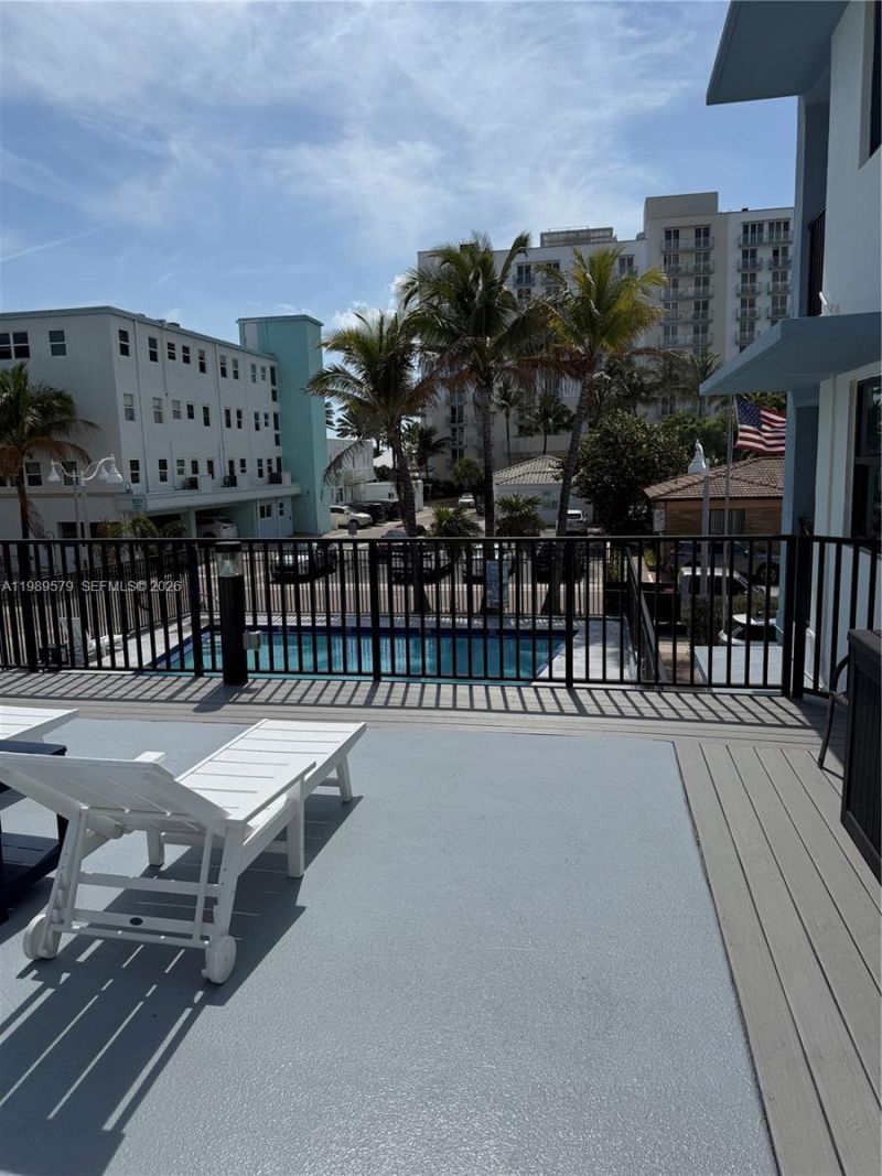 321 Wilson St, Unit A204, Hollywood, FL 33019 Photo