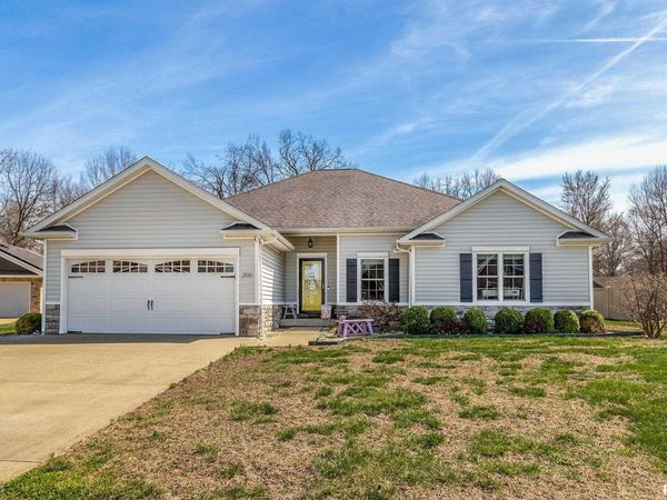 206 EXCALIBUR Drive, Carterville, IL 62918