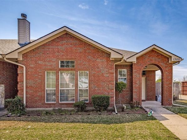 1302 Poinsettia Boulevard, Denton, TX 76208