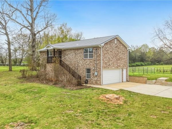 5785 Eastern Valley Road, McCalla, AL 35111