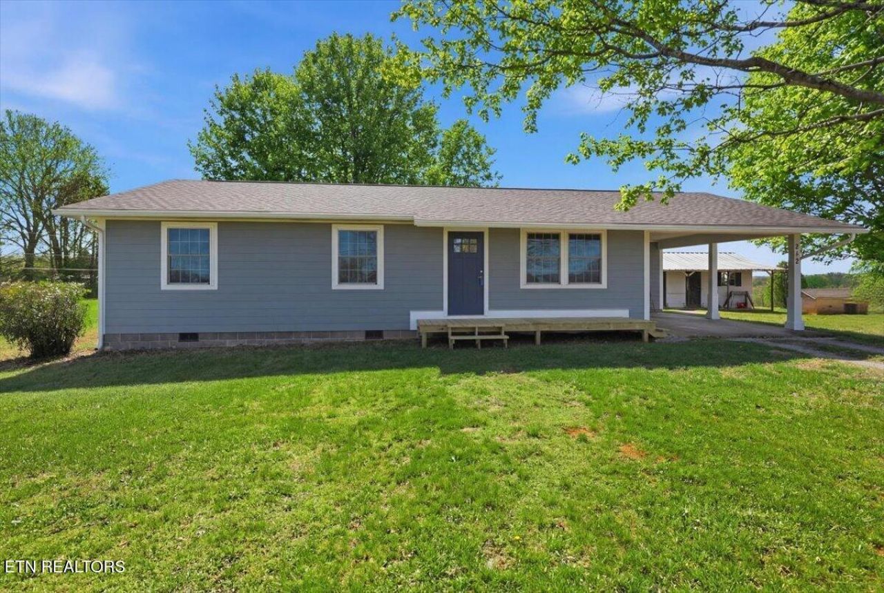 213 Lou Goddard Lane, Greenback, TN 37742 Main Photo