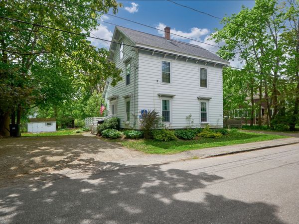 20 Chestnut Street, Rockland, ME 04841
