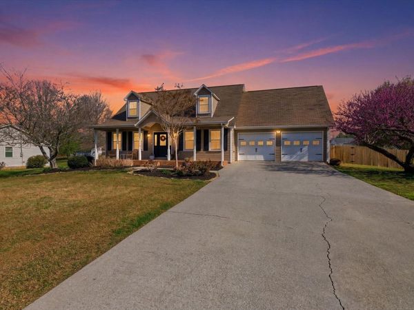 2727 Kenwood Drive, Athens, TN 37303