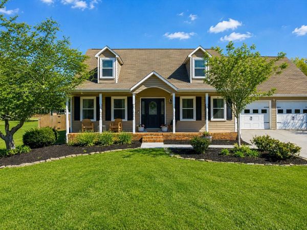 2727 Kenwood Drive, Athens, TN 37303
