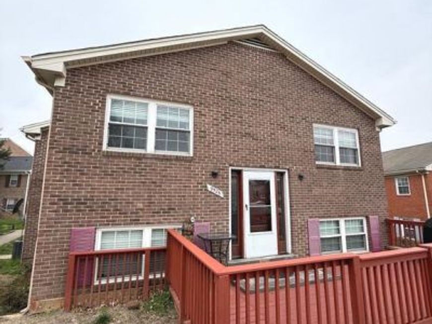 9526 Hagel Circle, Unit 06/A, Lorton, VA 22079 Main Photo