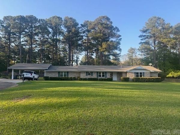 102 Meadowview Place, Monticello, AR 71655