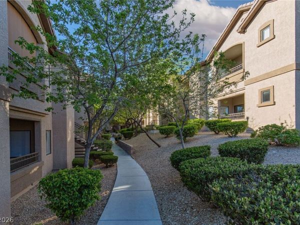 8250 N Grand Canyon Drive, Unit 1135, Las Vegas, NV 89166