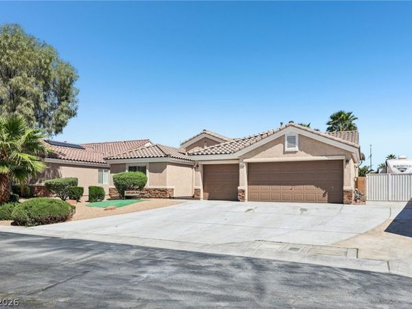 5002 Mirage Garden Street, Las Vegas, NV 89130