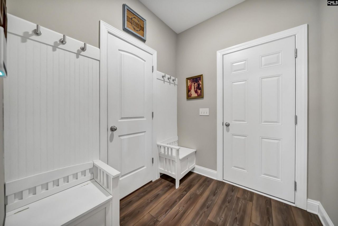 160 Secretariat St  Photo 20